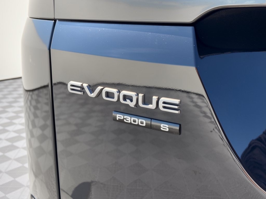 Used 2020 Land Rover Range Rover Evoque R-Dynamic S AWD/4WD image 31