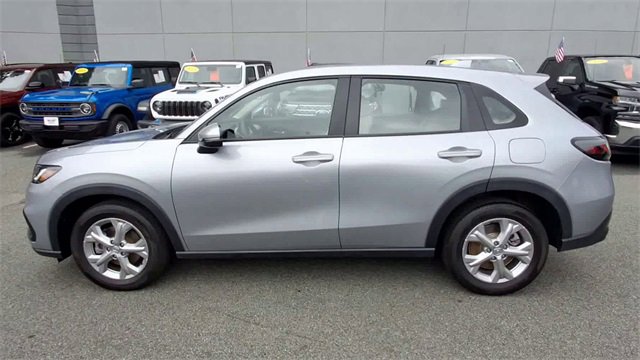 Used 2025 Honda HR-V LX image 5