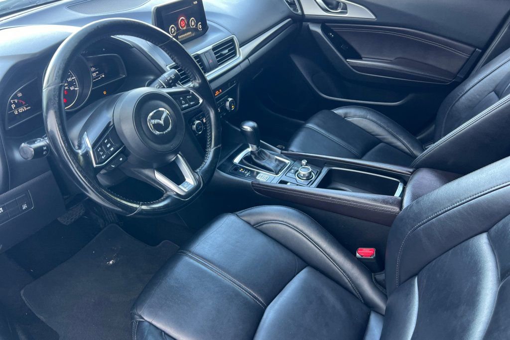 Used 2017 MAZDA MAZDA3 Touring FWD image 7