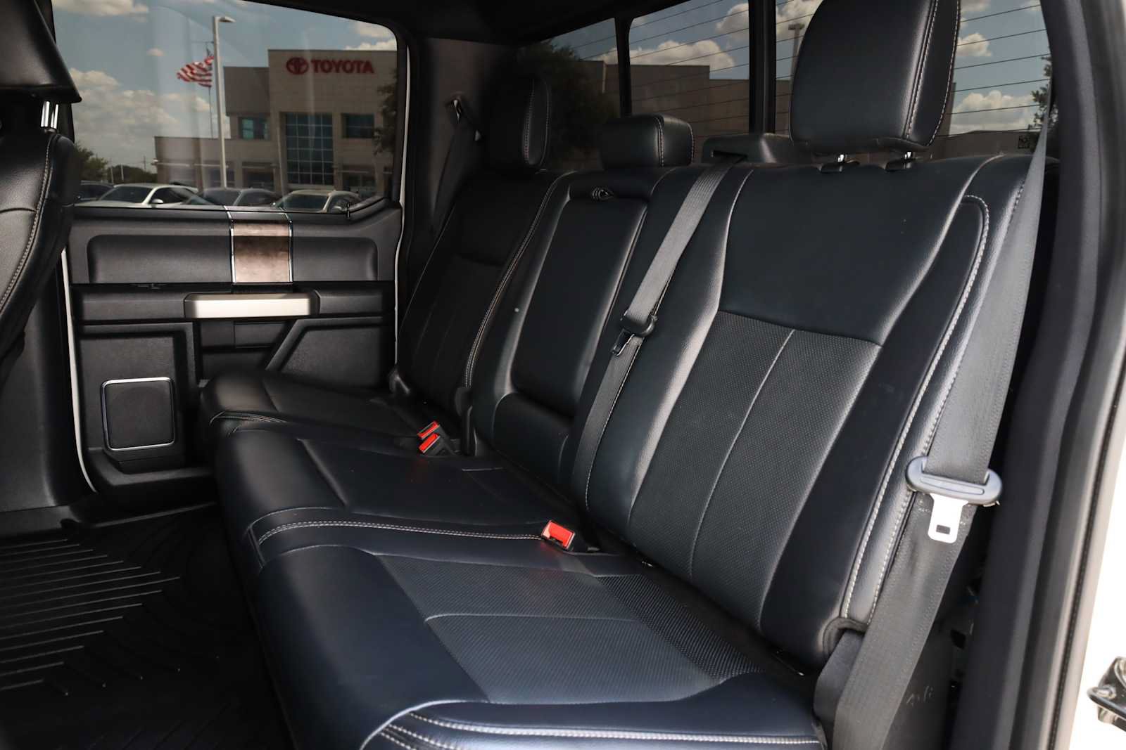 Used 2022 Ford F250 Lariat w/ Lariat Ultimate Package AWD/4WD image 44