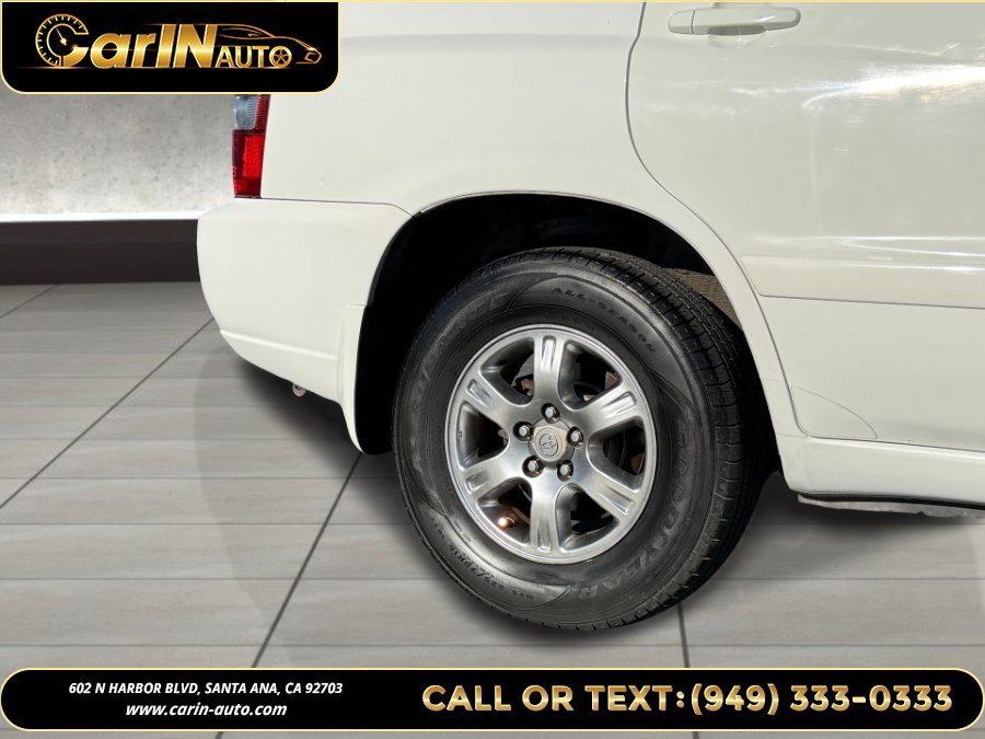 Used 2005 Toyota Highlander 2WD V6 w/ Appearance Pkg image 28