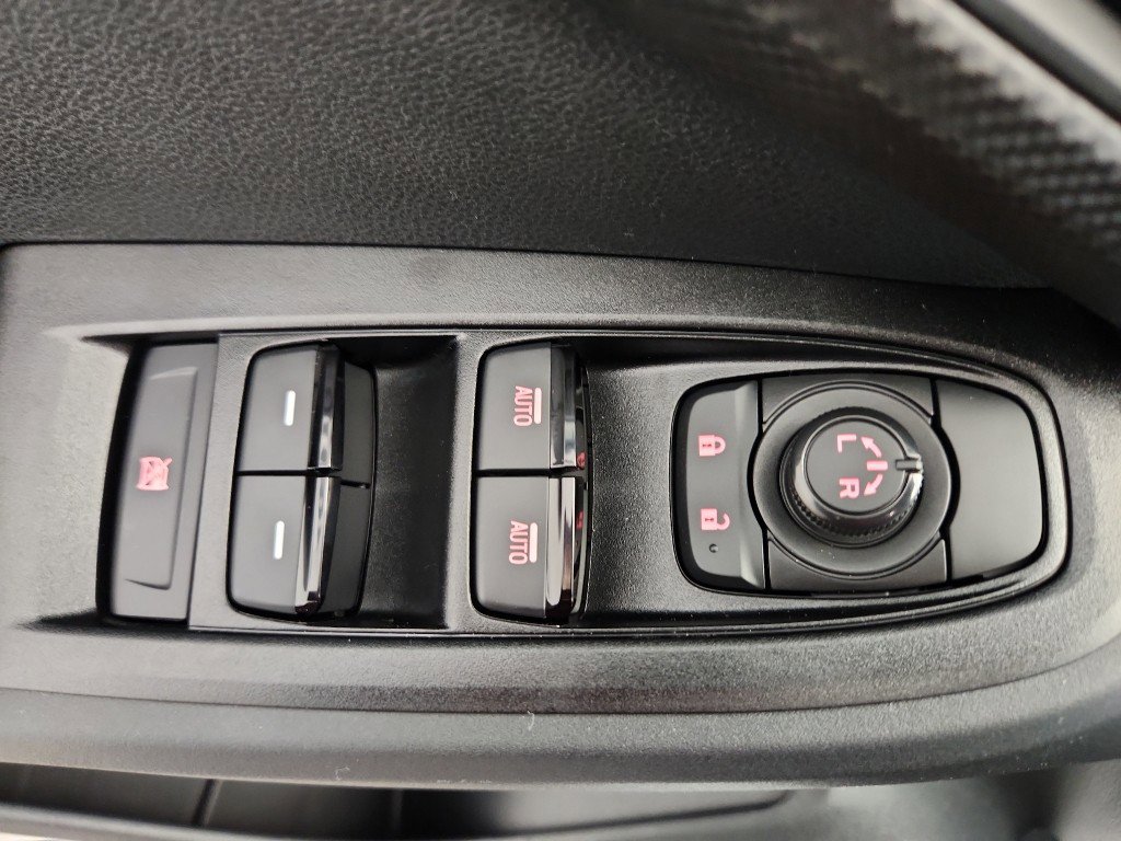 New 2026 Subaru Crosstrek 2.0i Premium w/ Crosstrek Mirror Package AWD/4WD image 9