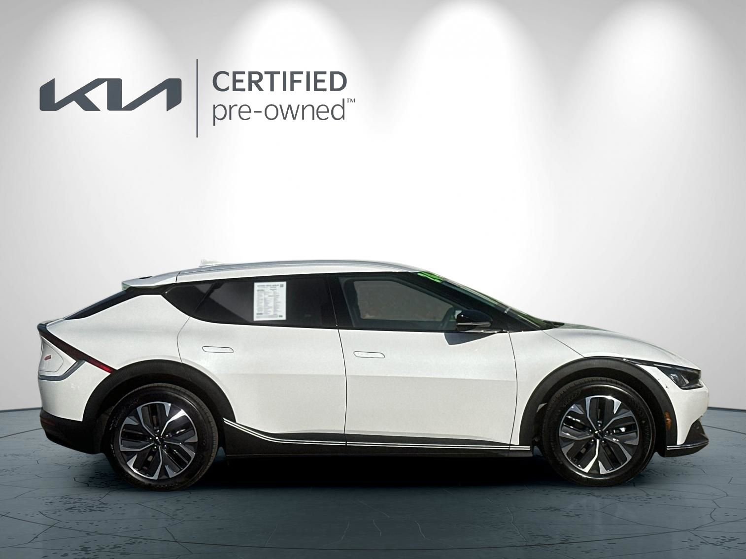 Certified 2024 Kia EV6 Light image 3