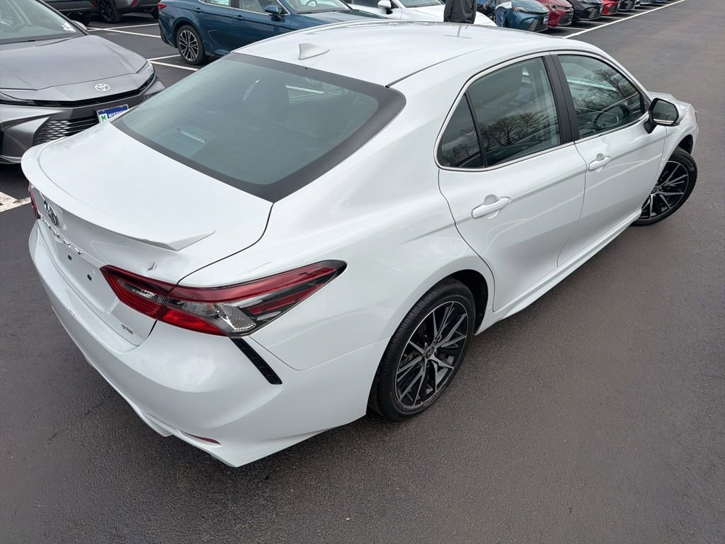 Certified 2024 Toyota Camry SE FWD image 5