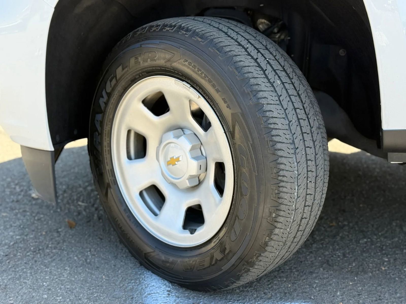 Used 2022 Chevrolet Colorado W/T w/ WT Convenience Package RWD image 11