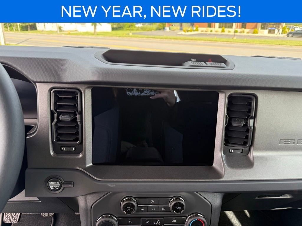 New 2025 Ford Bronco 2-Door image 13
