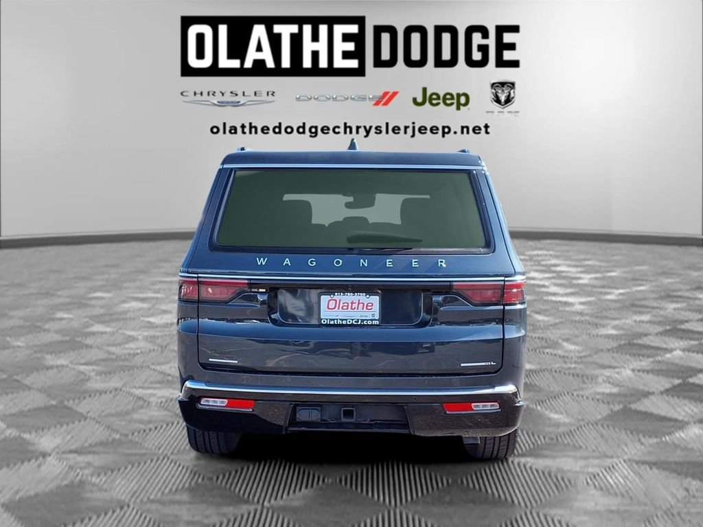 Used 2023 Jeep Wagoneer L Series II AWD/4WD image 28