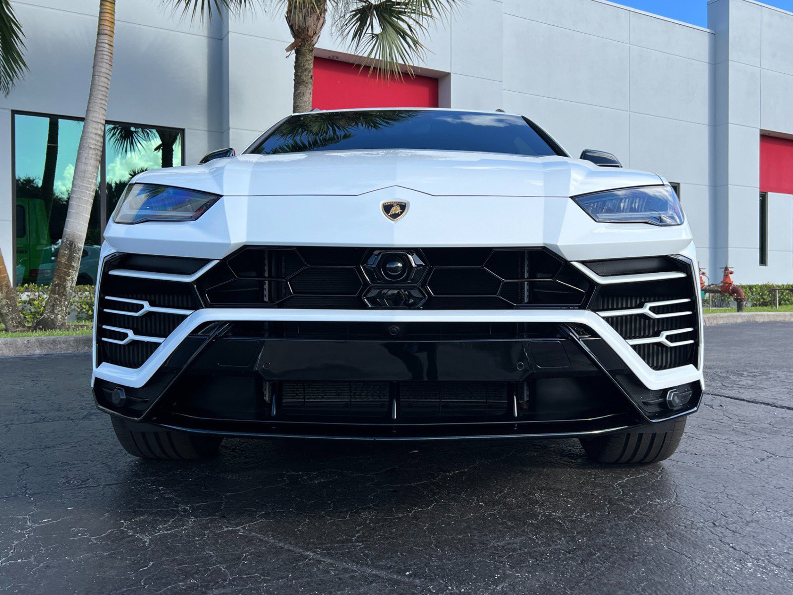 Used 2021 Lamborghini Urus AWD/4WD image 17