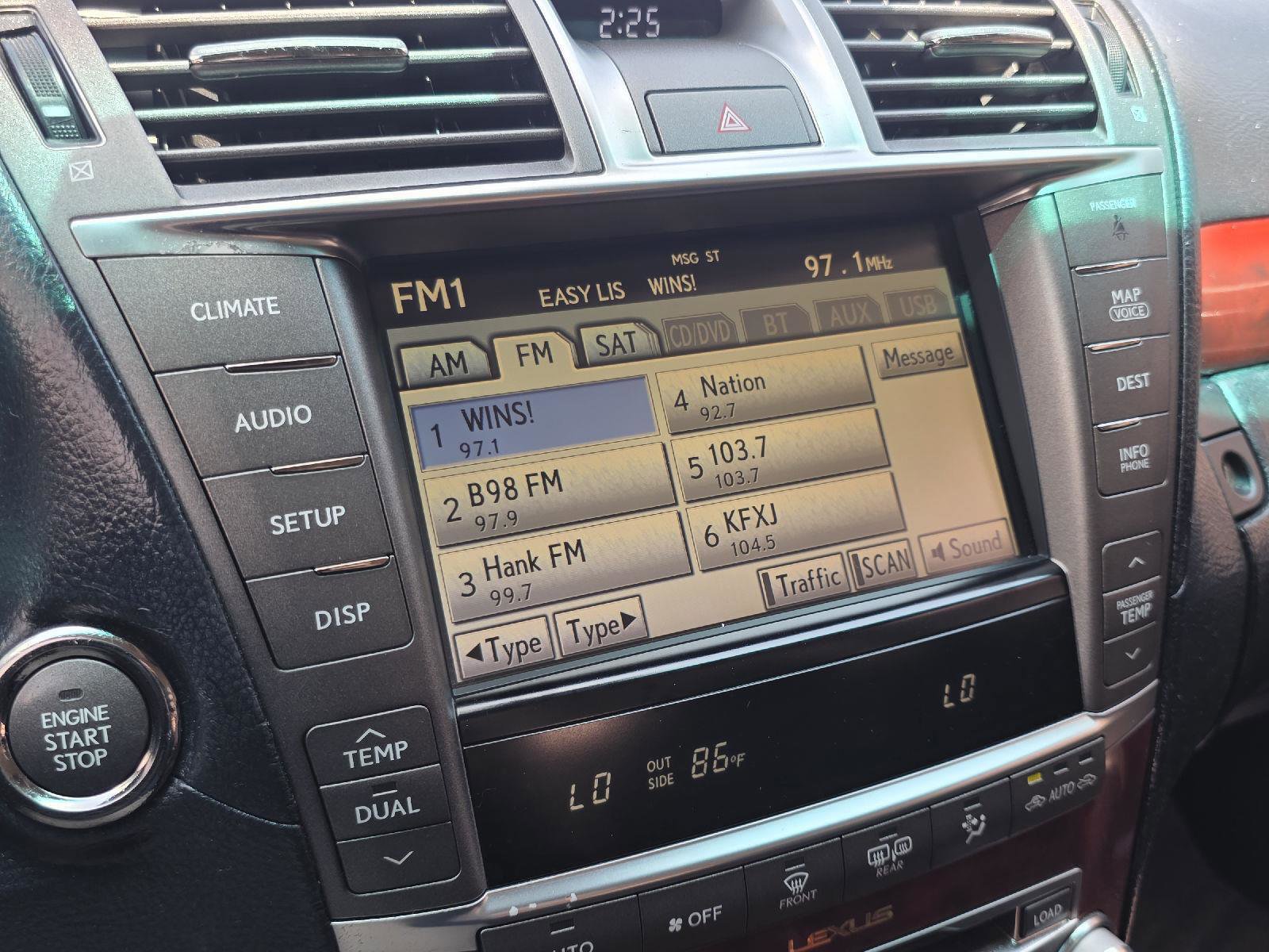 Used 2010 Lexus LS 460 L RWD image 21