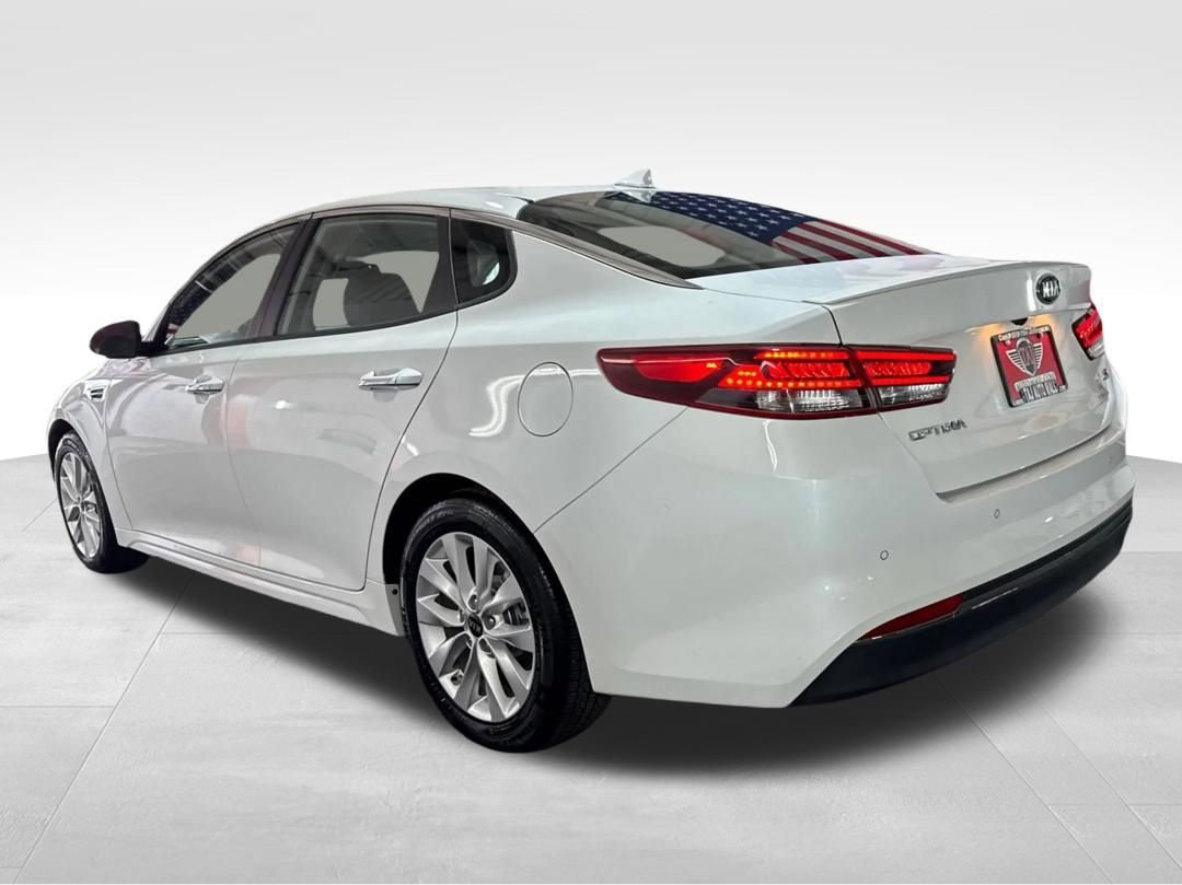 Used 2018 Kia Optima S FWD image 7