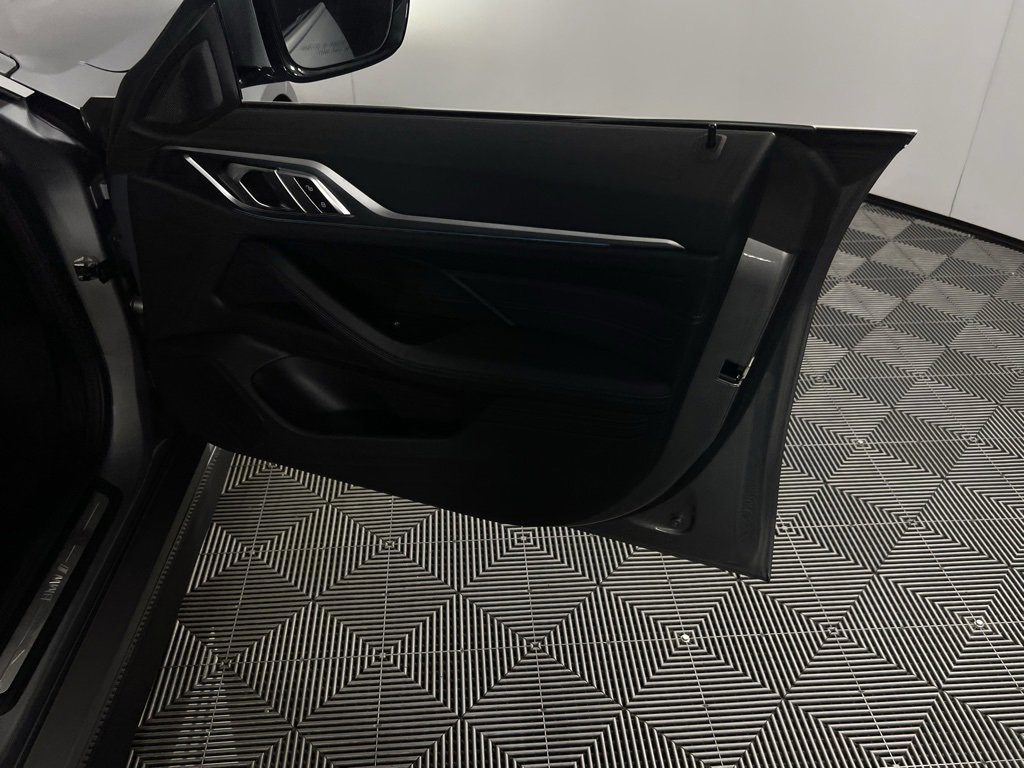 Used 2023 BMW i4 eDrive35 image 35