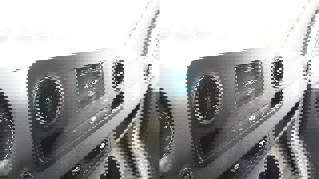 Used 2024 Mercedes-Benz Sprinter 144 Cargo image 10