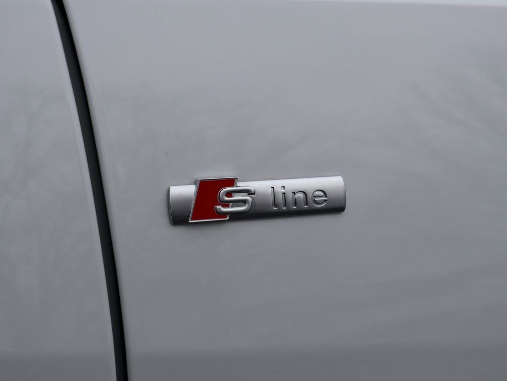 Used 2025 Audi Q8 Premium Plus image 10