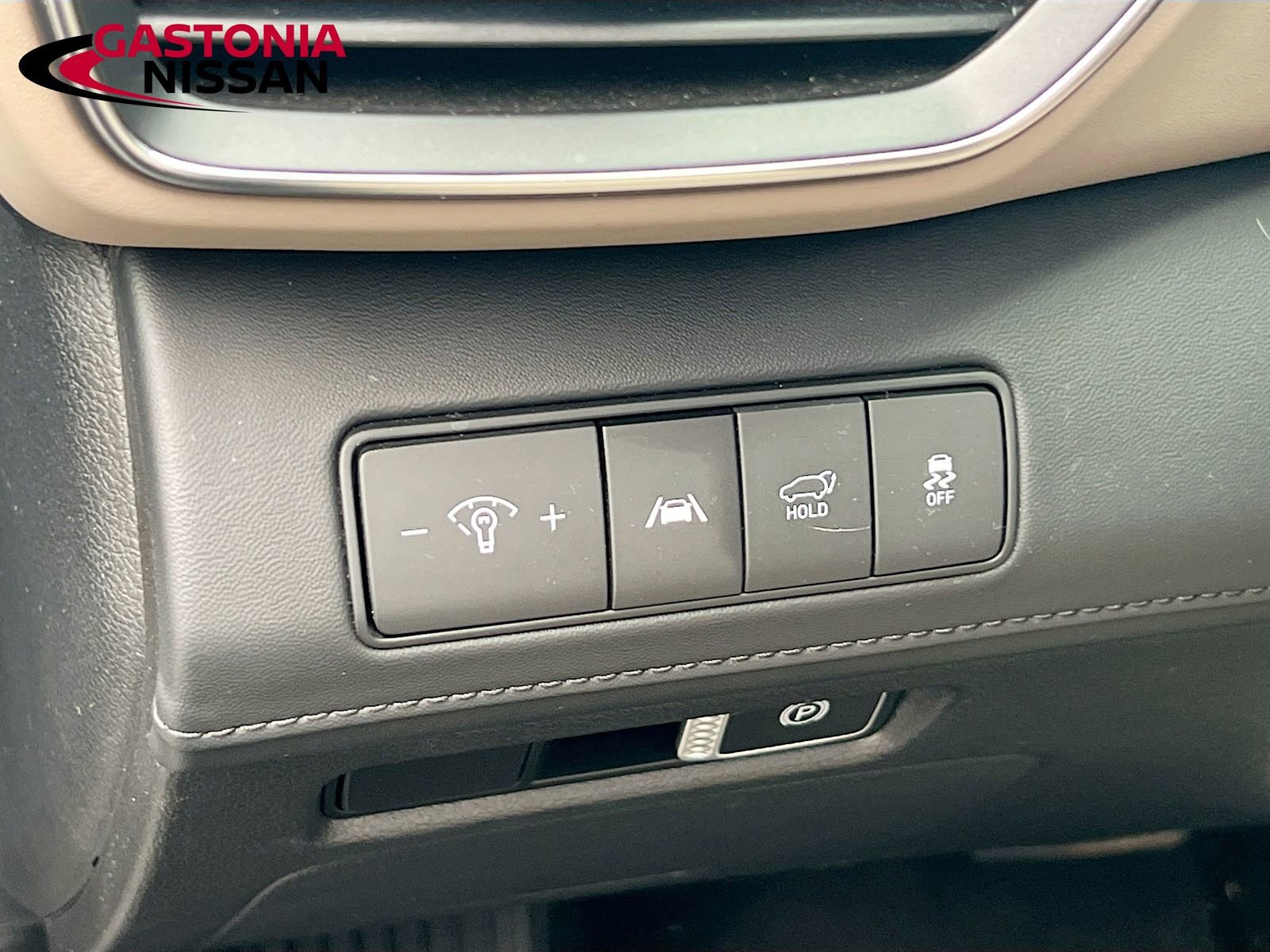 Used 2023 Hyundai Santa Fe SEL w/ Premium Package image 13