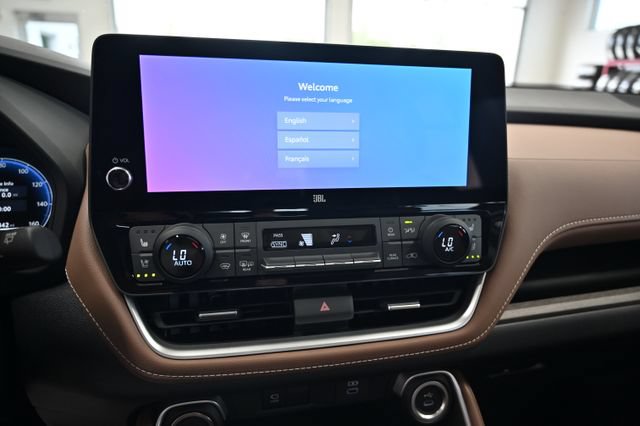 Certified 2026 Toyota Grand Highlander AWD image 16