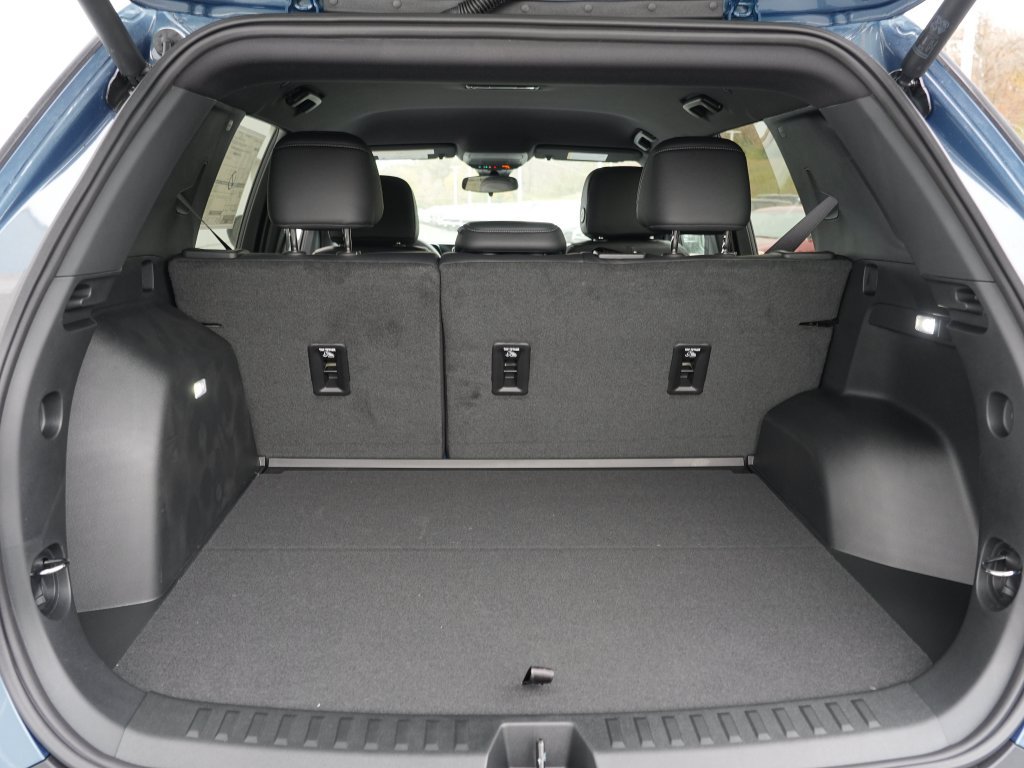 New 2027 Chevrolet Equinox LT w/ Convenience Package II AWD/4WD image 16
