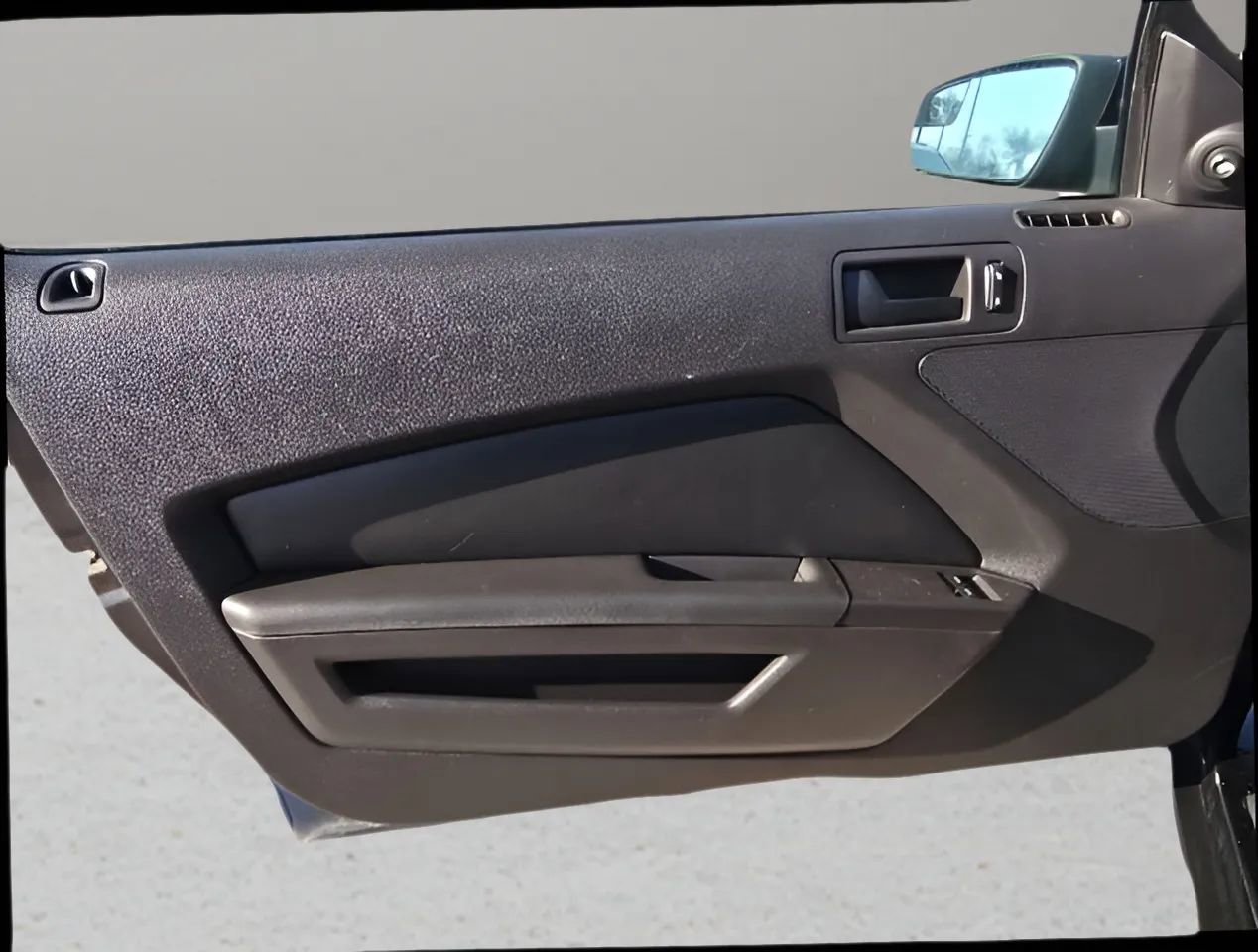 Used 2013 Ford Mustang GT image 16