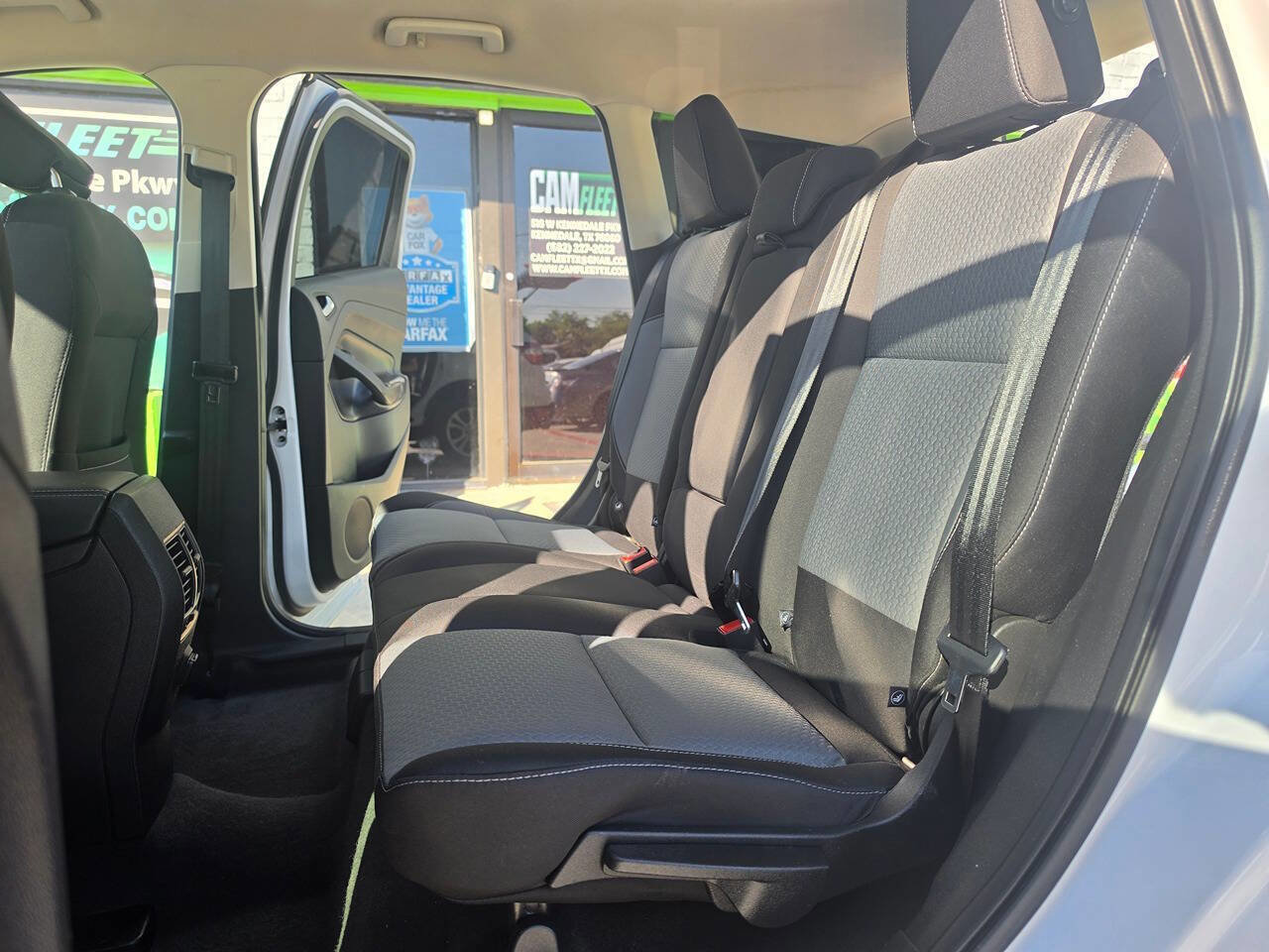 Used 2018 Ford Escape SE w/ SE Sync 3 Package AWD/4WD image 21