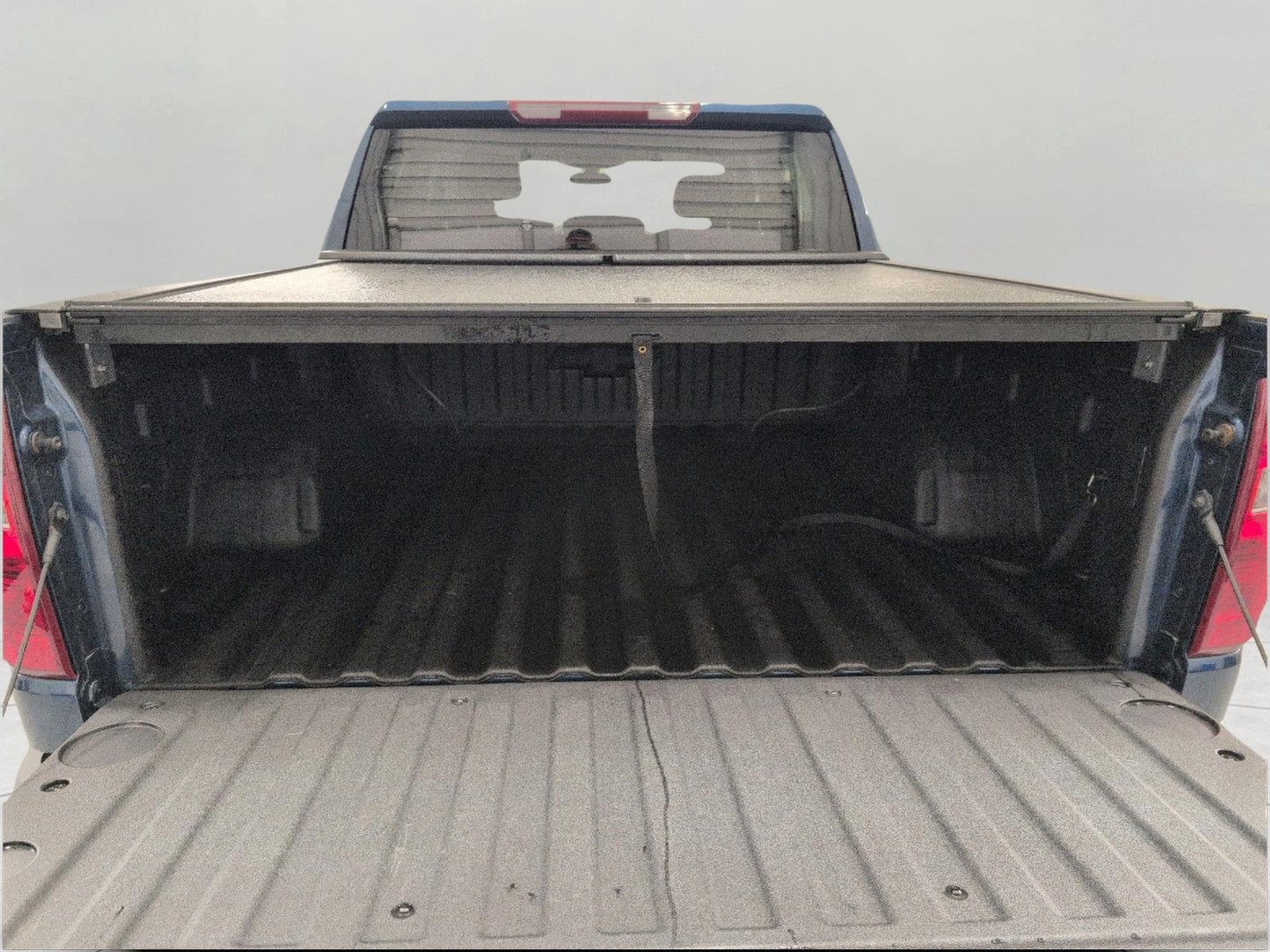 Used 2022 Chevrolet Silverado 1500 LT AWD/4WD image 15
