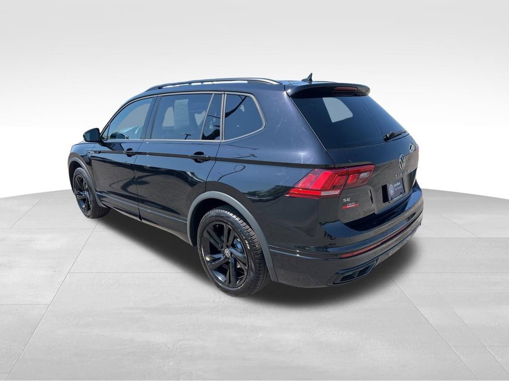 Certified 2024 Volkswagen Tiguan SE R-Line AWD/4WD image 5