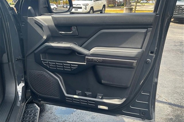 Used 2025 Toyota 4Runner TRD Off-Road image 24