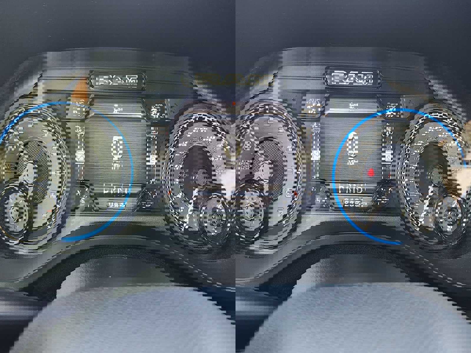 Used 2022 RAM 1500 Limited w/ Body-Colour Bumper Group image 19