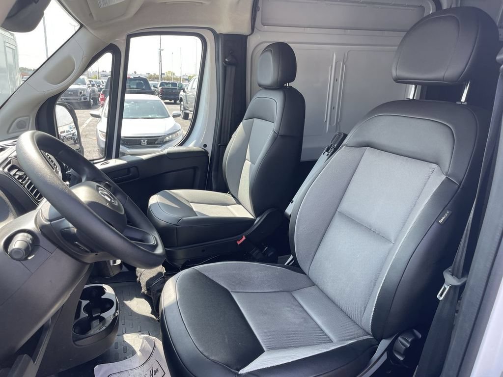 Used 2026 RAM ProMaster 2500 w/ Convenience Group FWD image 6
