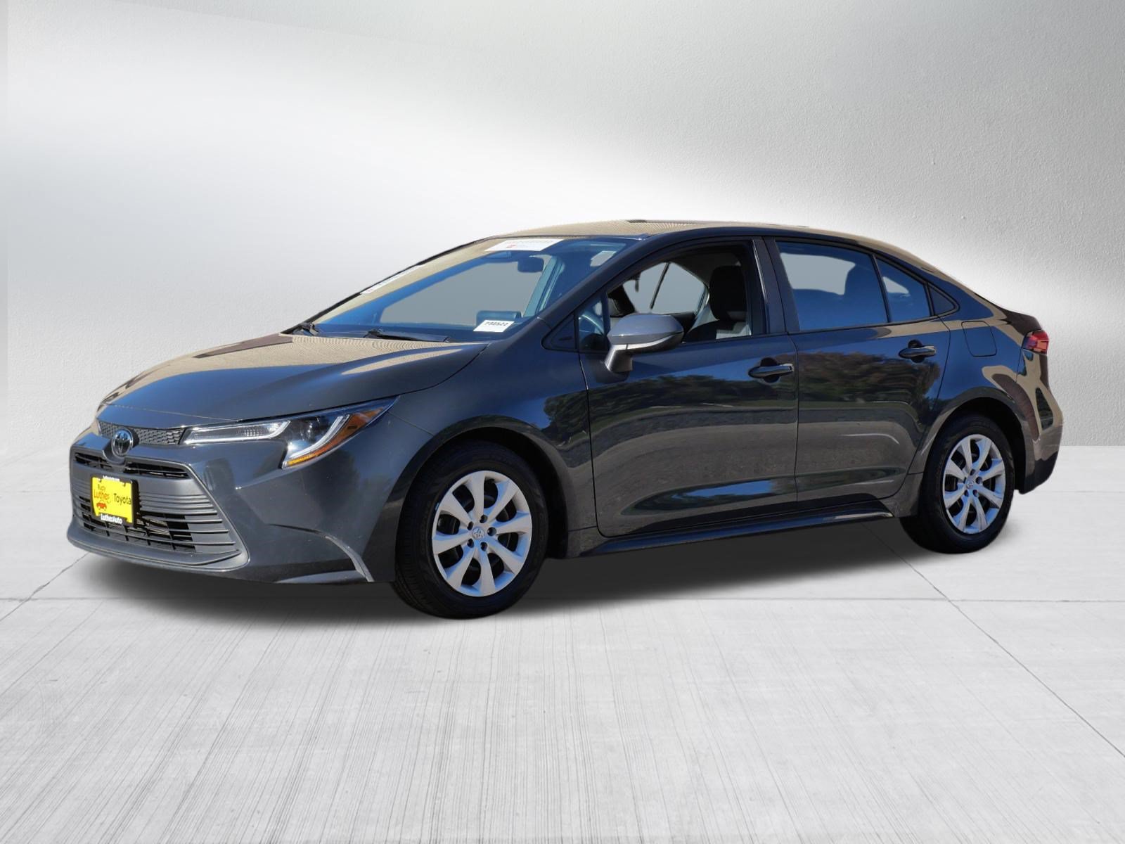 Certified 2025 Toyota Corolla LE FWD image 3