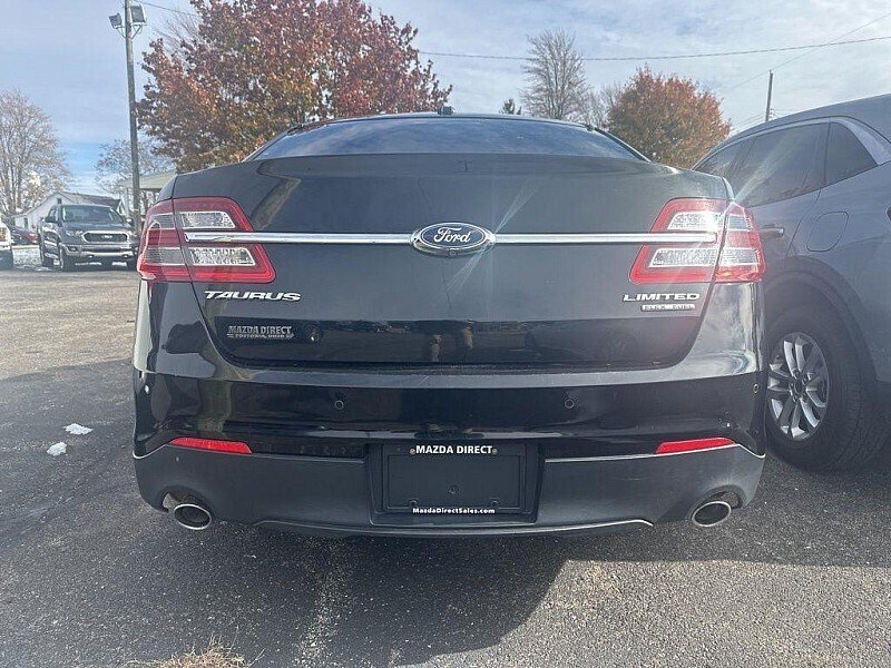 Used 2017 Ford Taurus Limited FWD image 11