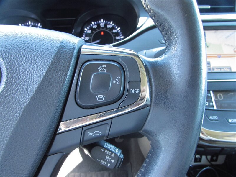 Used 2014 Toyota Avalon Limited w/ Technology Package FWD image 13