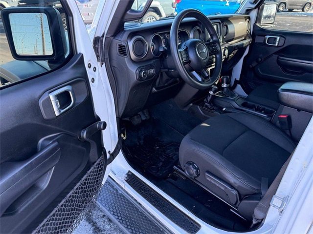 Used 2018 Jeep Wrangler Unlimited Sport image 16