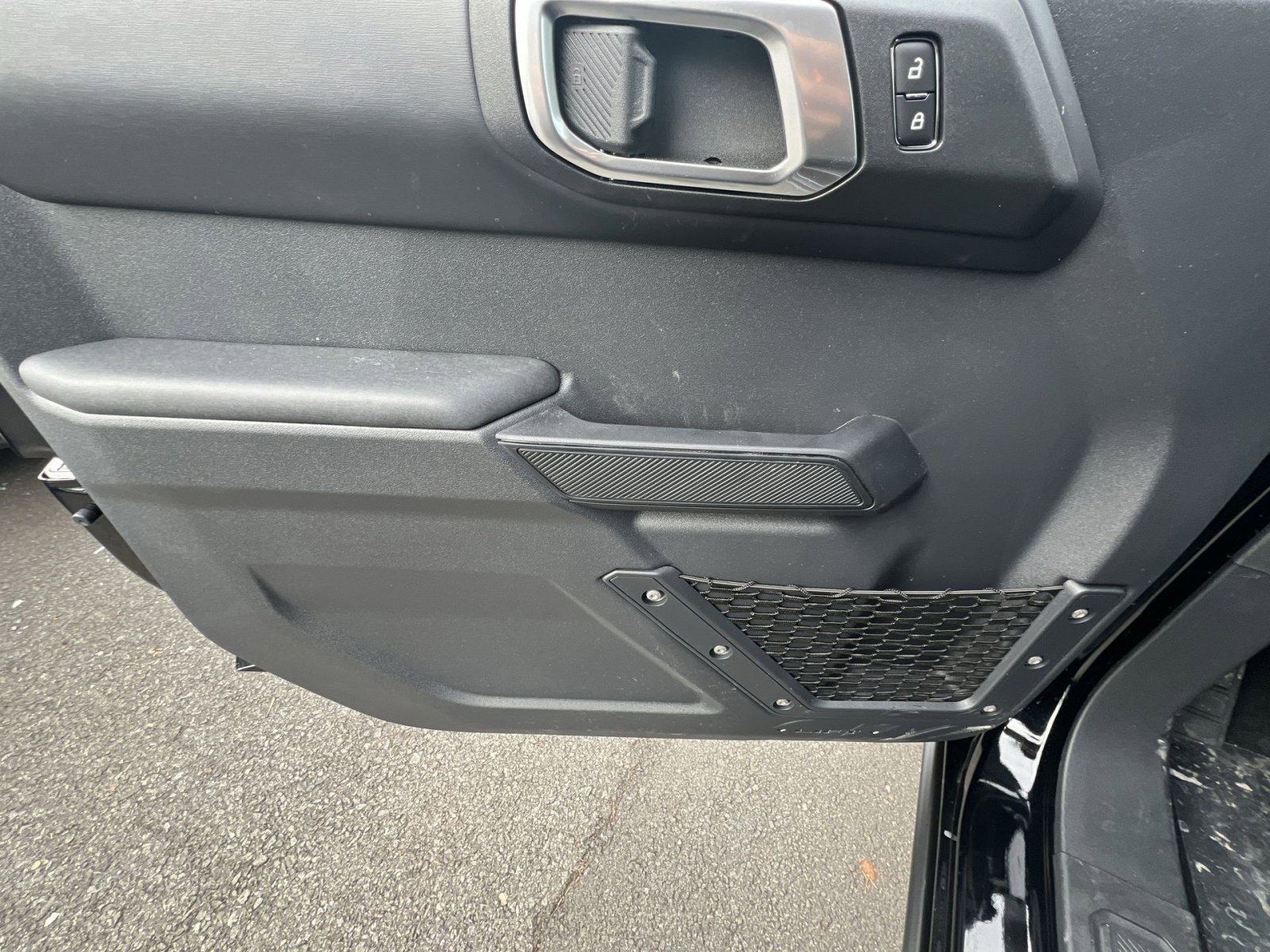 New 2025 Ford Bronco Badlands image 15