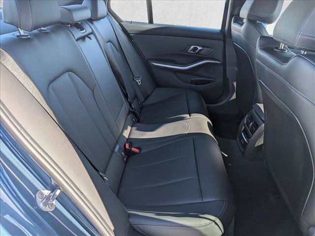 Used 2025 BMW 330i Sedan w/ Convenience Package image 21