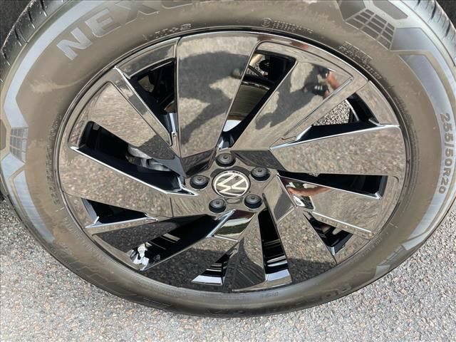 Used 2026 Volkswagen Atlas SE w/ Panoramic Sunroof Package FWD image 18