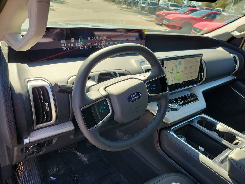 New 2026 Ford Expedition Active image 16