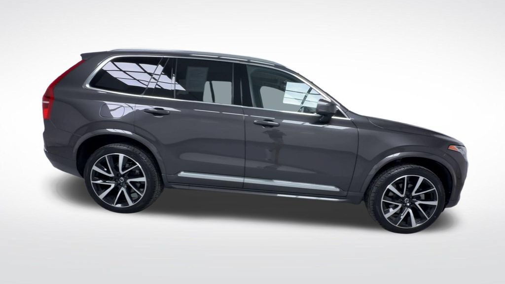 Used 2024 Volvo XC90 B6 Ultimate w/ Protection Package Premier AWD/4WD image 9