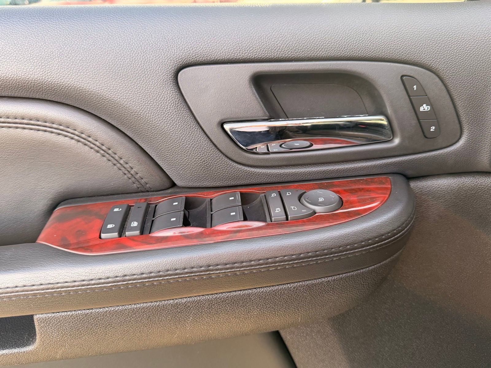 Used 2008 Cadillac Escalade EXT image 21