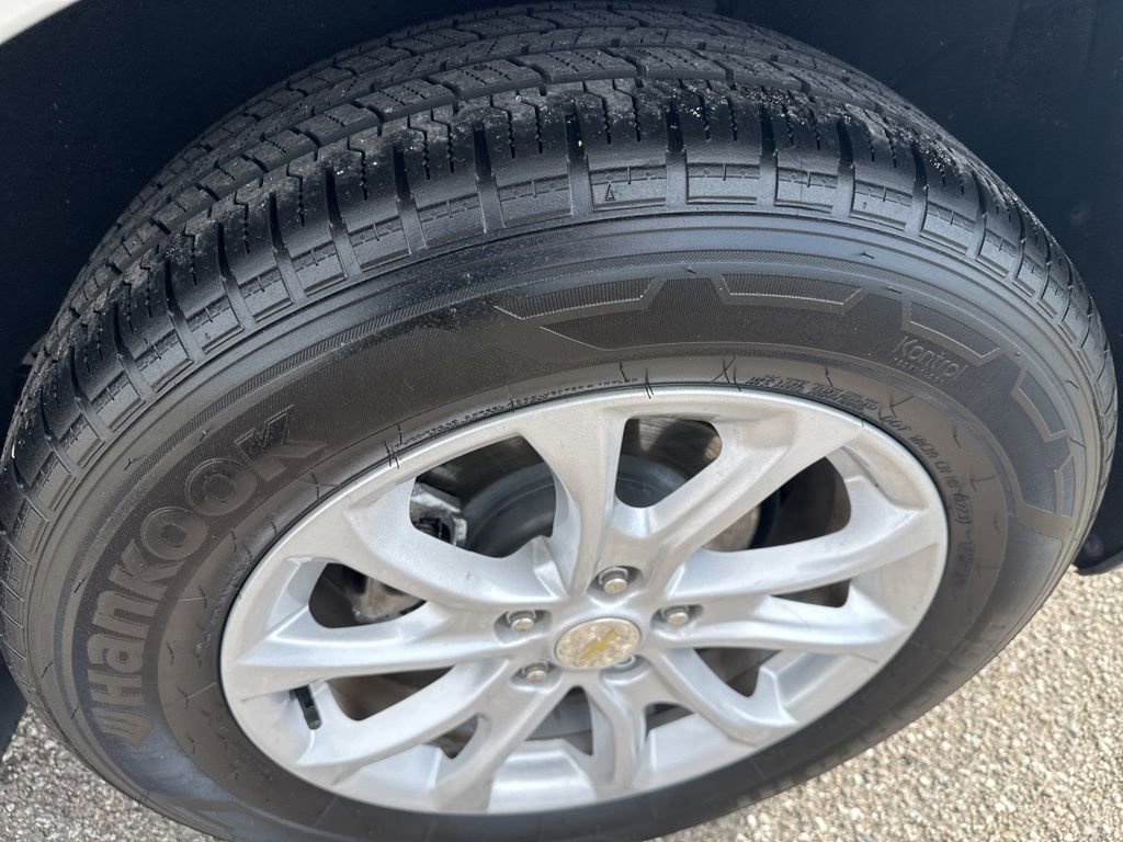 Used 2020 Chevrolet Equinox LT image 11