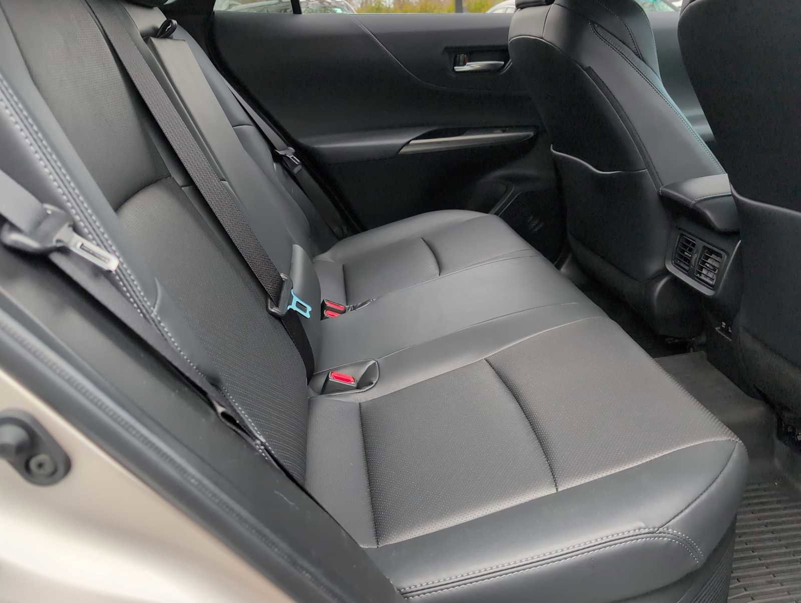Used 2021 Toyota Venza Limited image 20