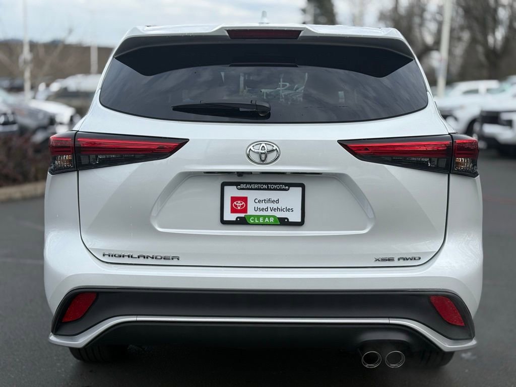 Certified 2023 Toyota Highlander XSE image 4