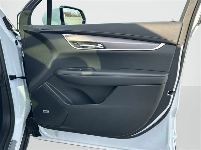 Used 2025 Cadillac XT6 Luxury image 23