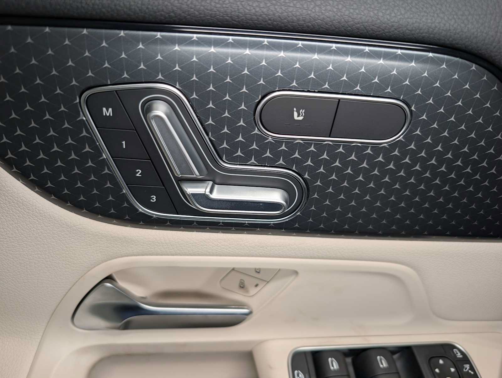 New 2026 Mercedes-Benz GLA 250 4MATIC image 26