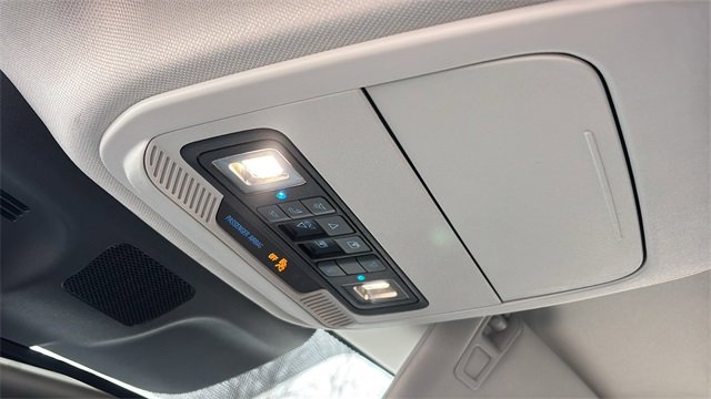 New 2025 Ford Expedition Active image 24