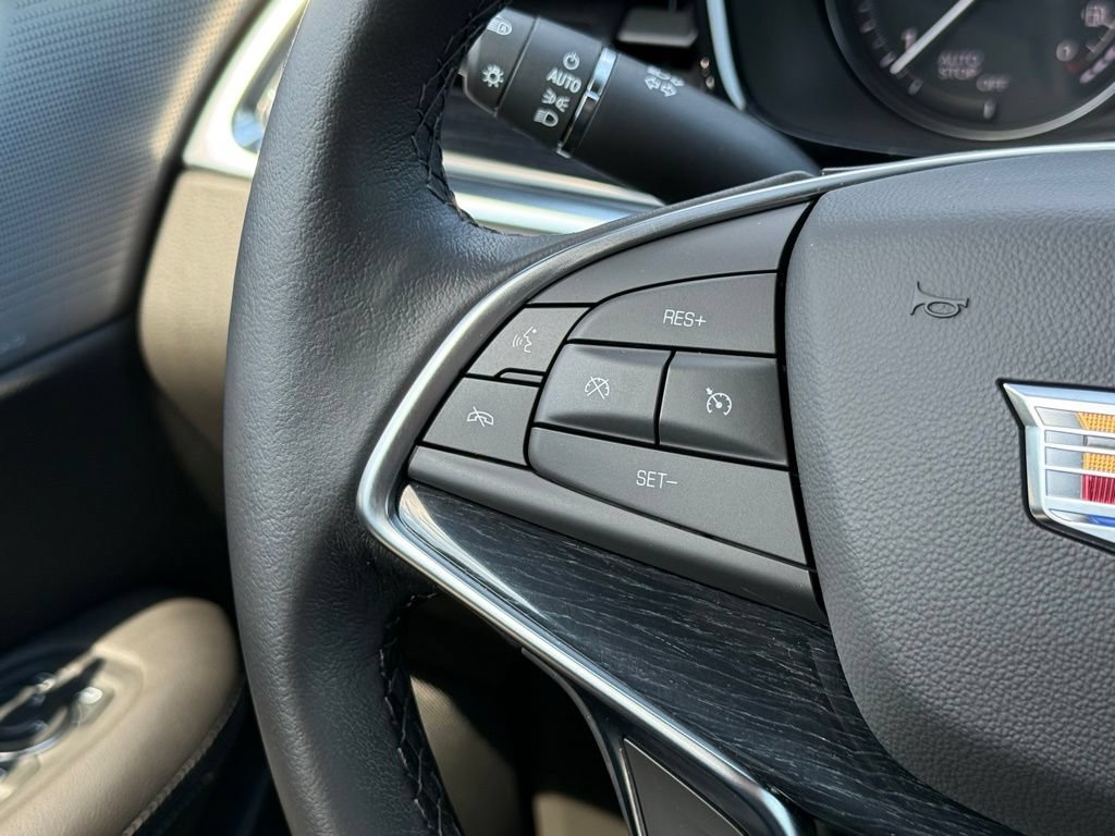 Used 2024 Cadillac XT5 Premium Luxury w/ Technology Package FWD image 22