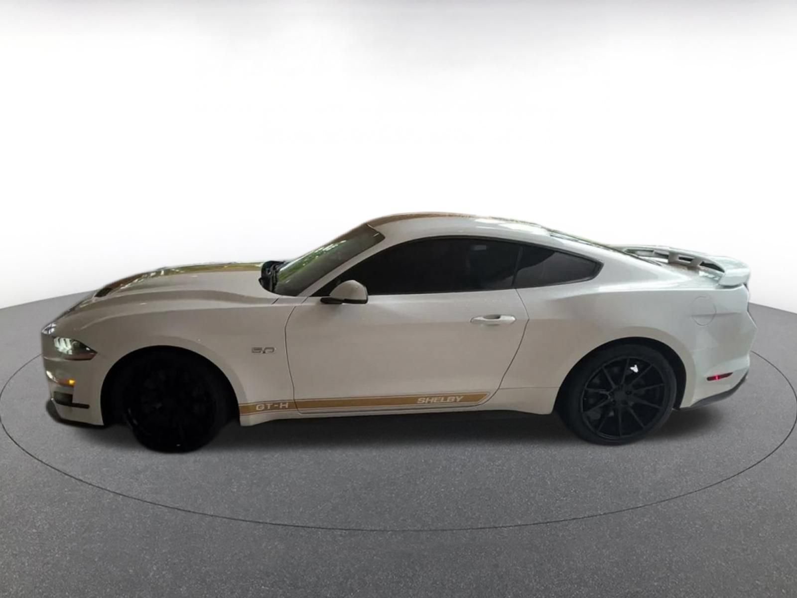 Used 2022 Ford Mustang GT Premium w/ GT Performance Package RWD image 8