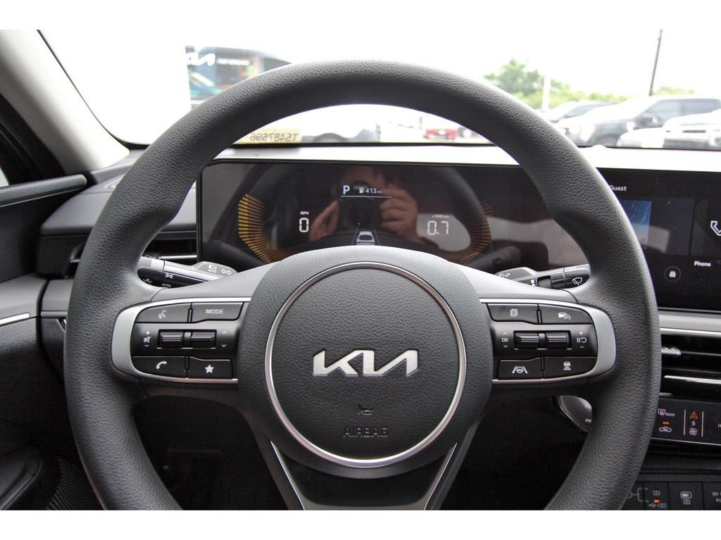 New 2026 Kia K5 LXS FWD image 12