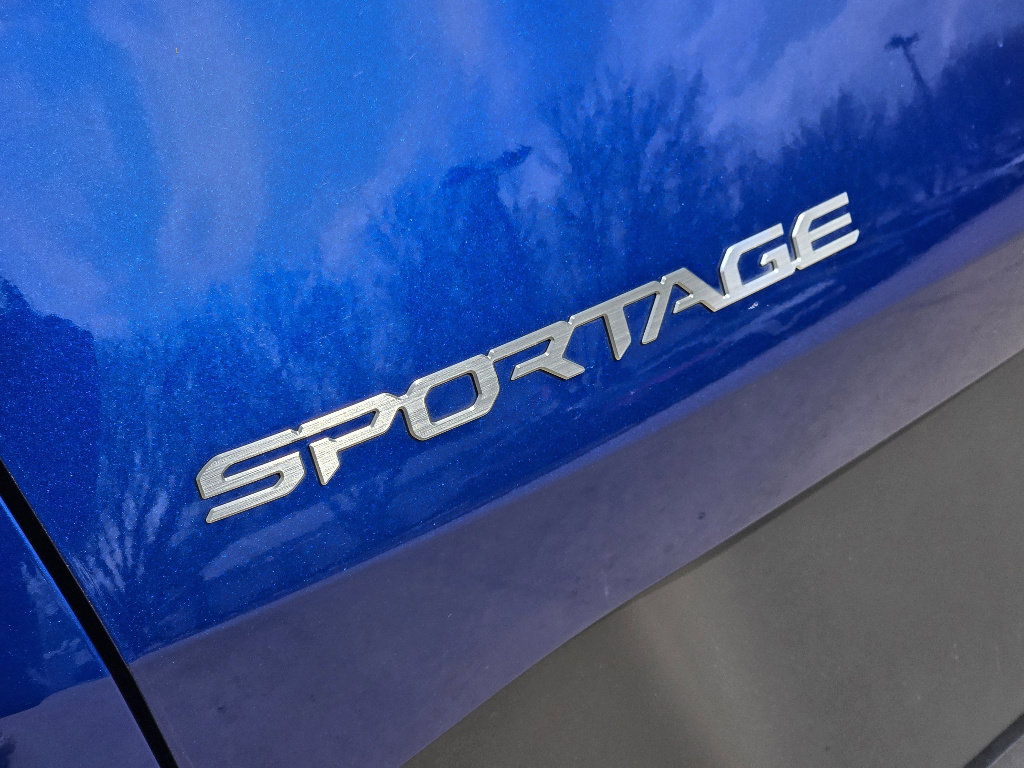 Certified 2024 Kia Sportage EX image 16