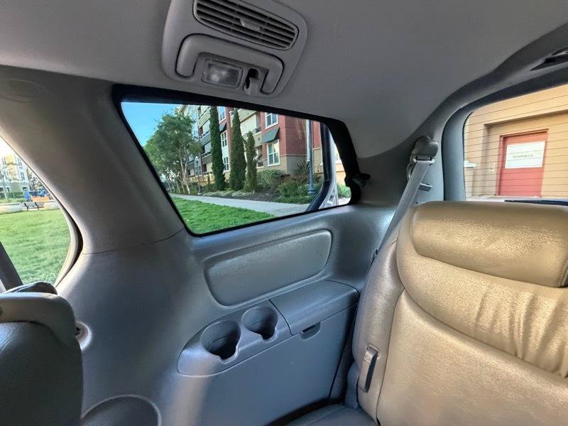 Used 2010 Toyota Sienna LE FWD image 43