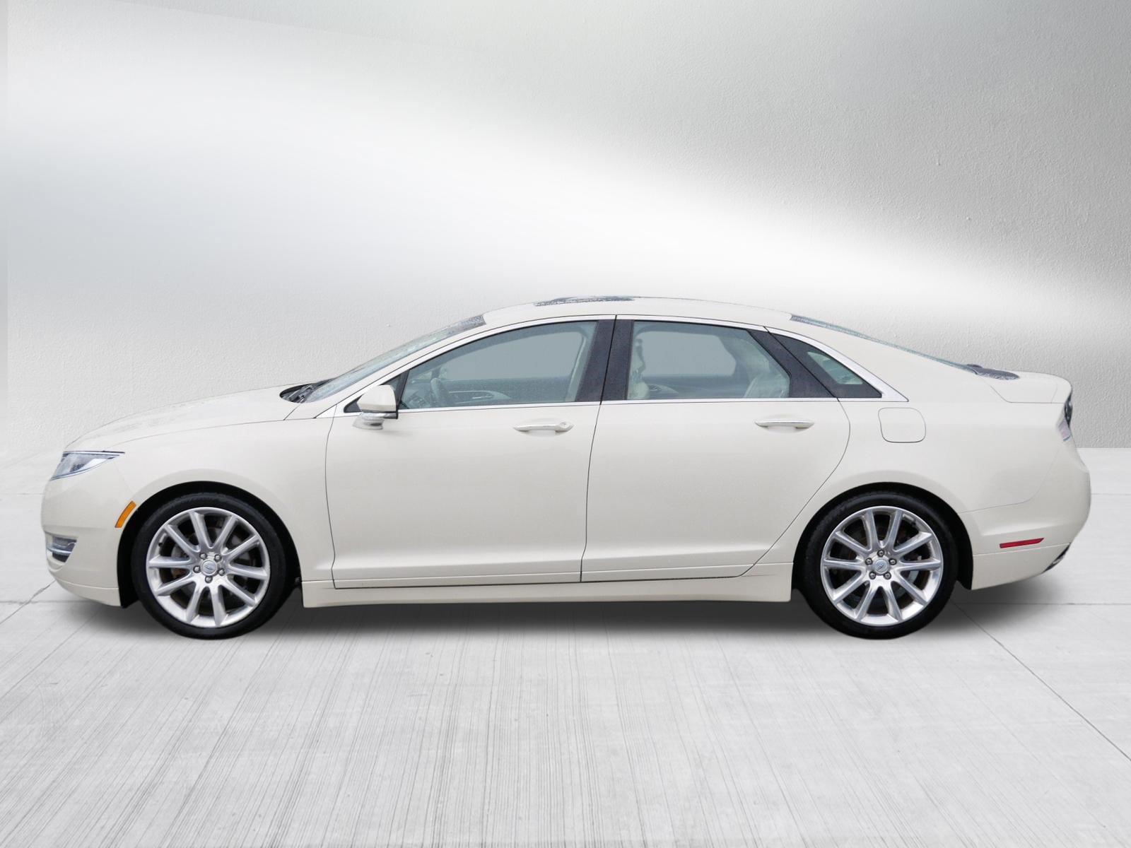 Used 2016 Lincoln MKZ AWD w/ Equipment Group 200A Select image 4
