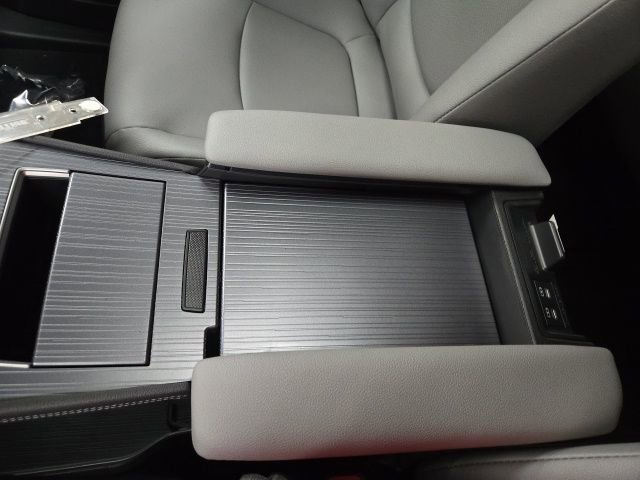 New 2026 Toyota Sienna XLE image 30